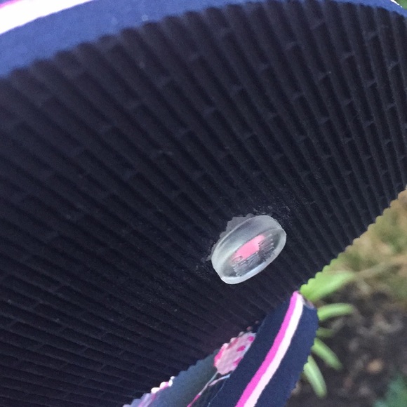 Vera Bradley - Picture 6 of 6